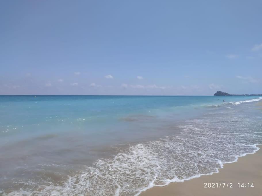 Apartamento Duplex En Primera Linea De Playa Peniscola Luaran gambar