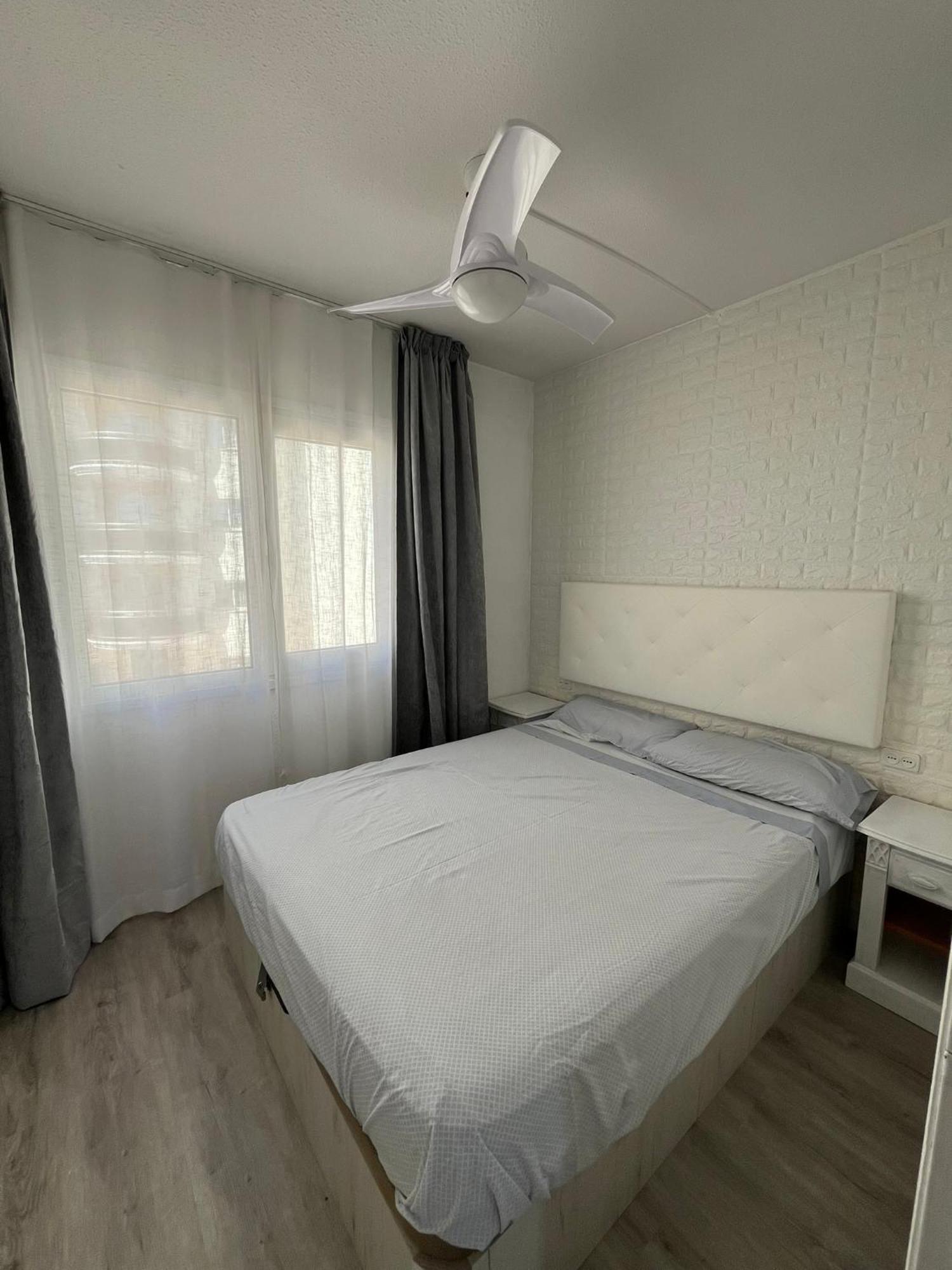Apartamento Duplex En Primera Linea De Playa Peniscola Luaran gambar