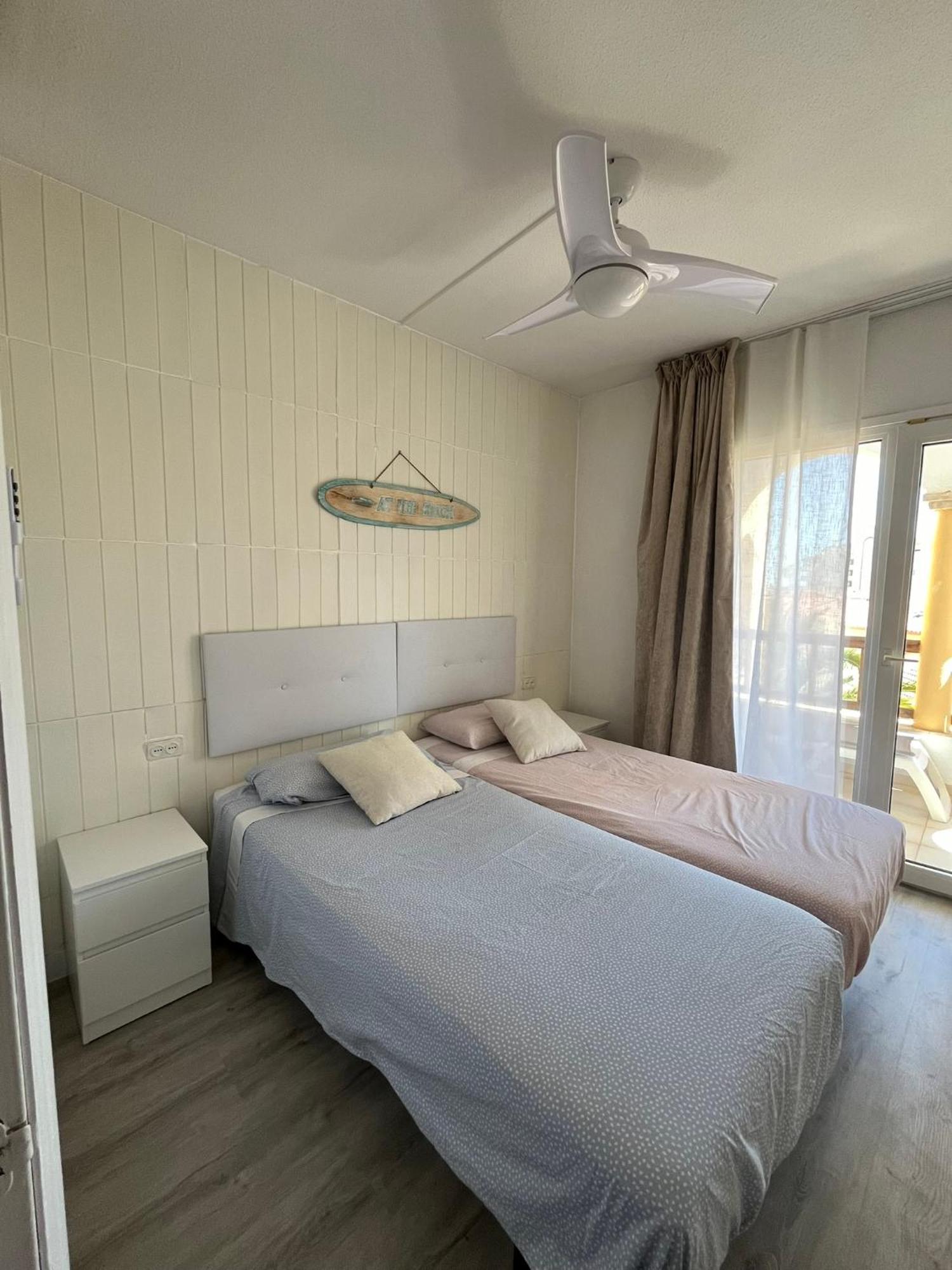 Apartamento Duplex En Primera Linea De Playa Peniscola Luaran gambar